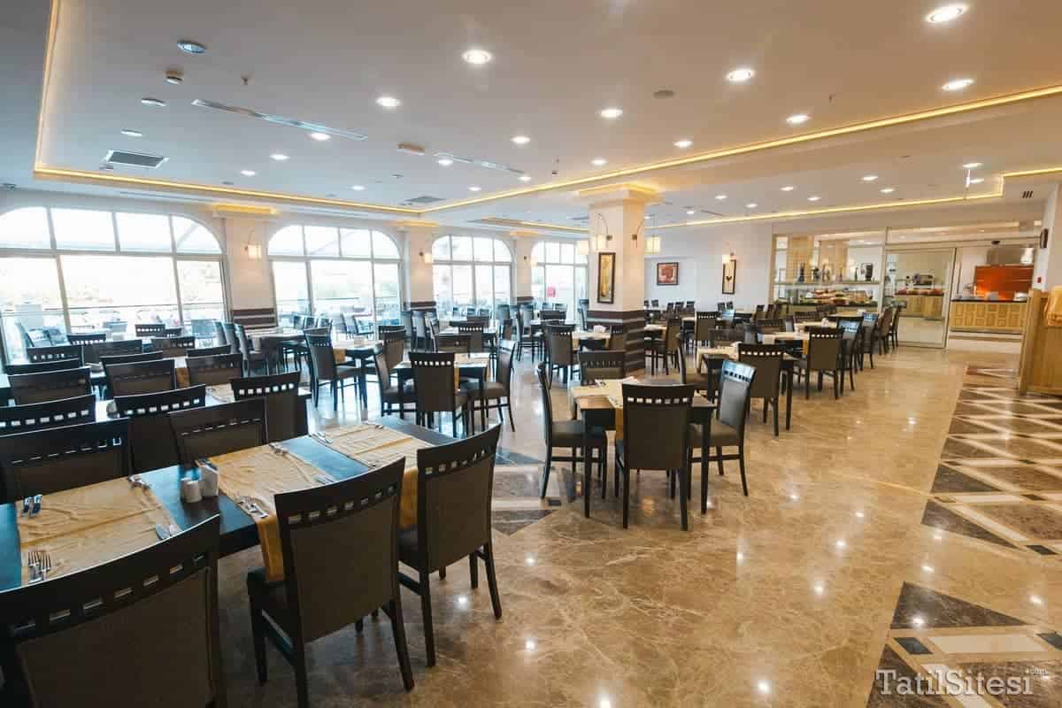 Loceanica Beach Resort Hotel